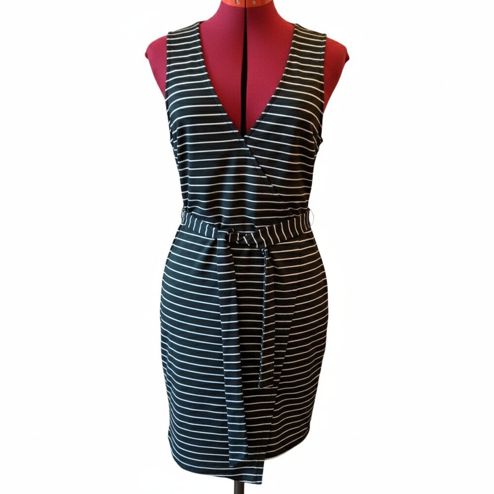JACK by BB Dakota Short faux-wrap sleeveless racer back dress b&w stripes Large